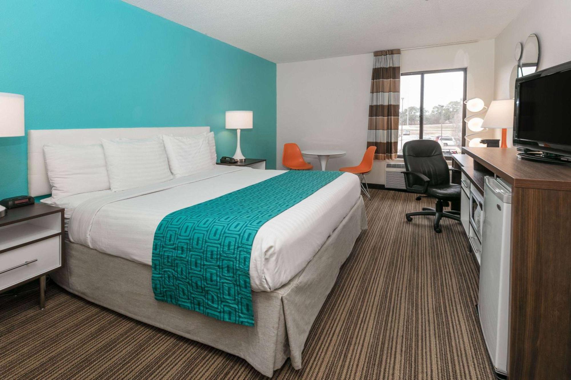 Howard Johnson By Wyndham Scott Lafayette Room photo
